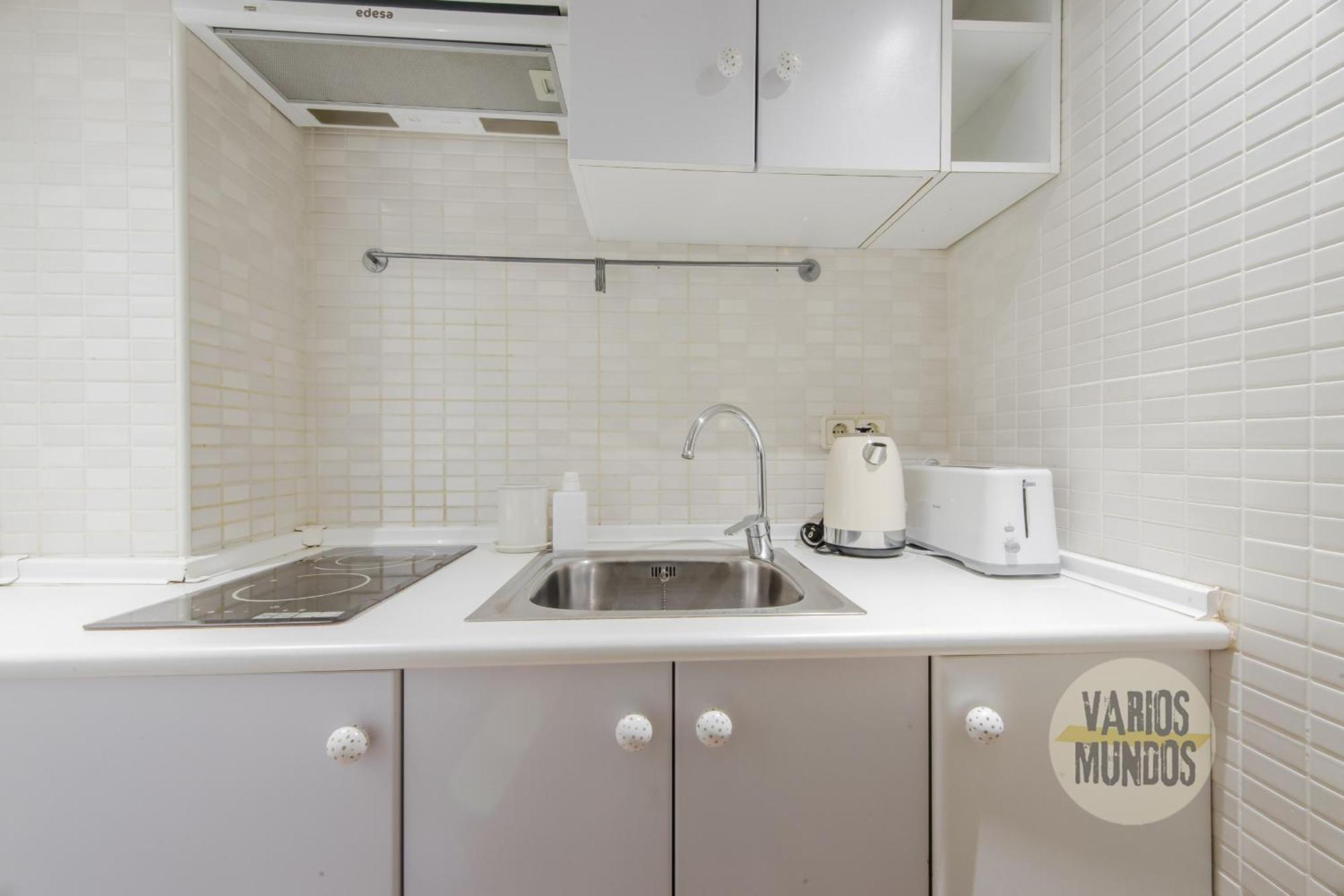 Elegante Apt Para 3 En Chueca A 1 Min De Gran Via マドリード エクステリア 写真